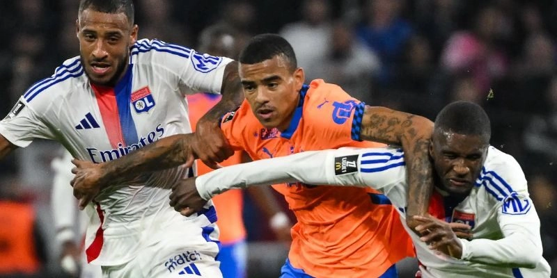 Kèo ném biên dựa vào số lần bóng ra ngoài sân